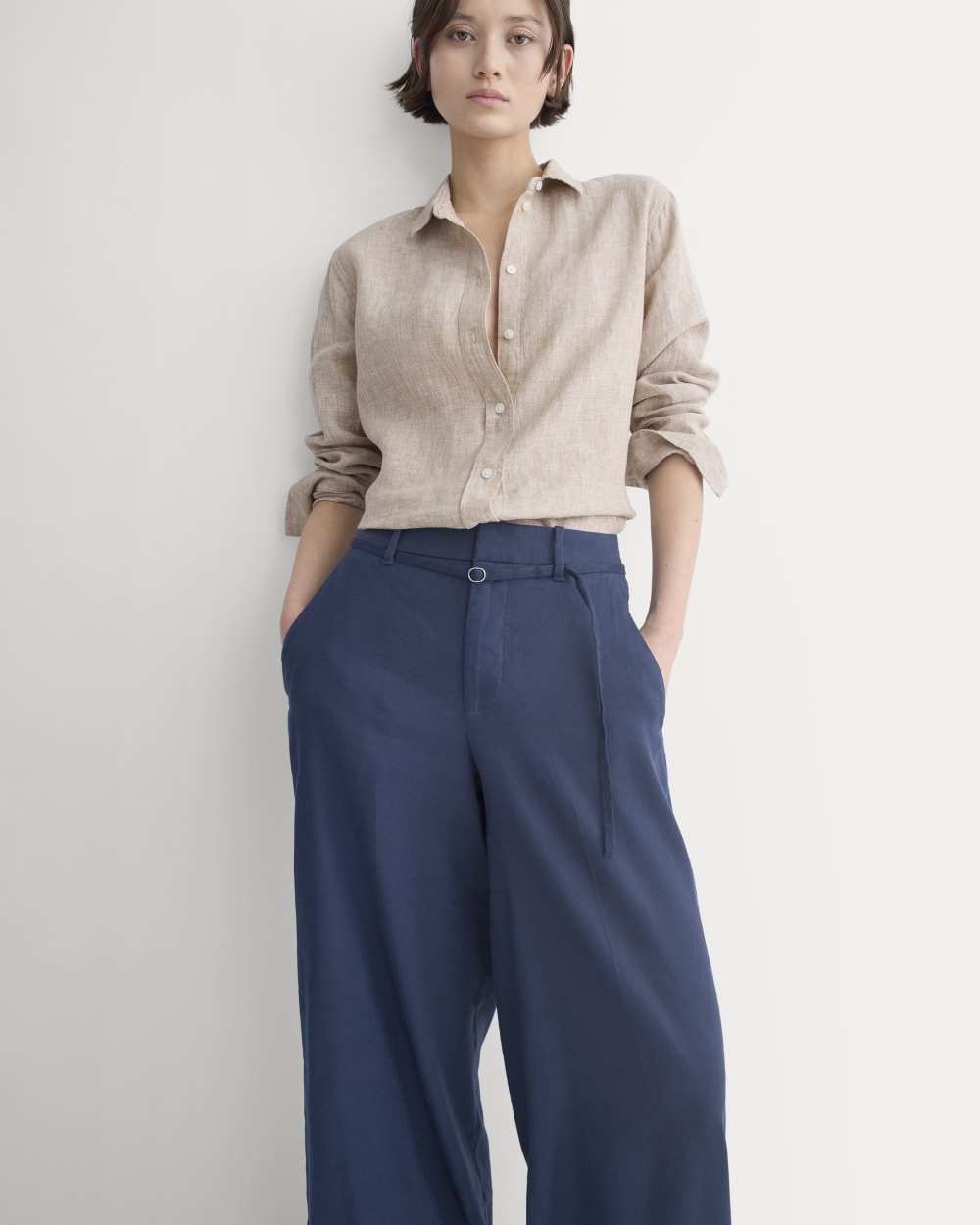 Wide-Leg Belted Pant in Stretch Linen | Navy | Long