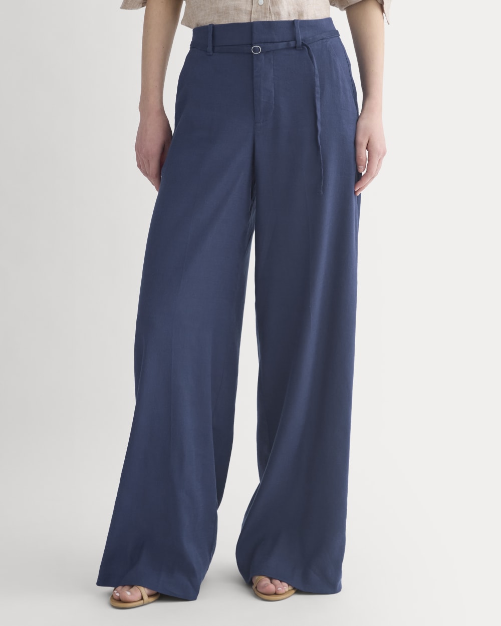 Wide-Leg Belted Pant in Stretch Linen | Navy | Long