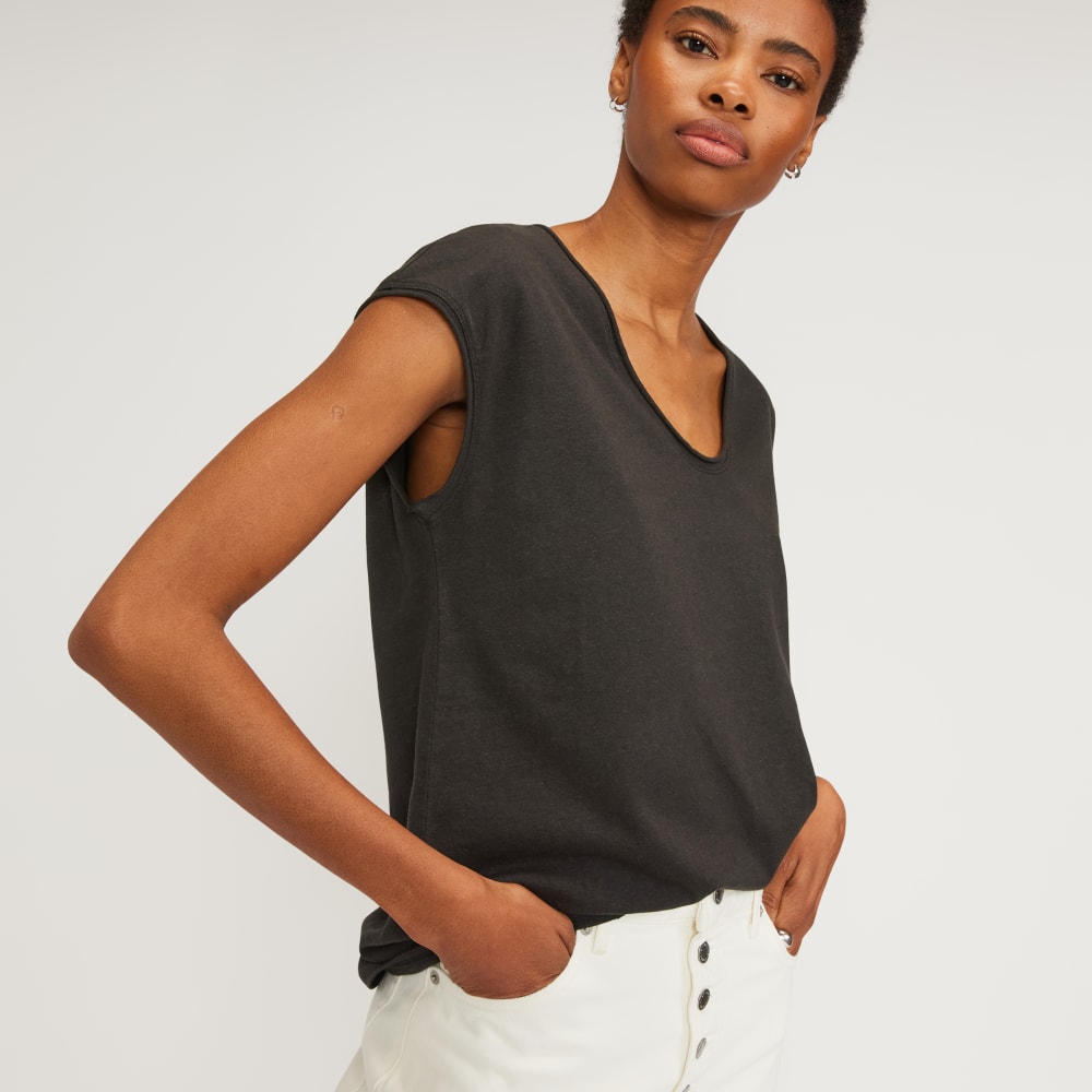The Hemp Scoop-Neck Muscle Tee | Black