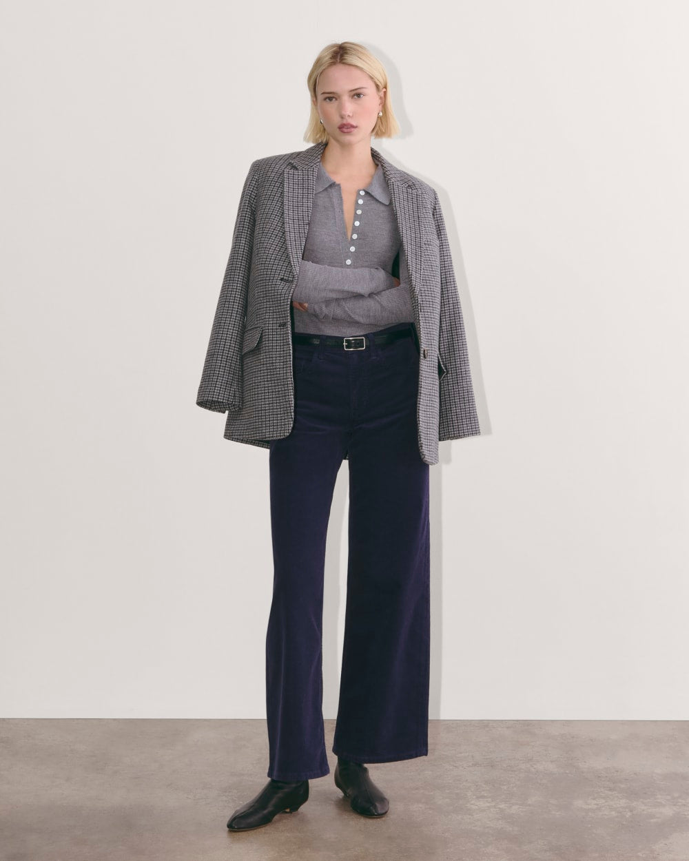 The Mid-Way Pant in Corduroy | Navy