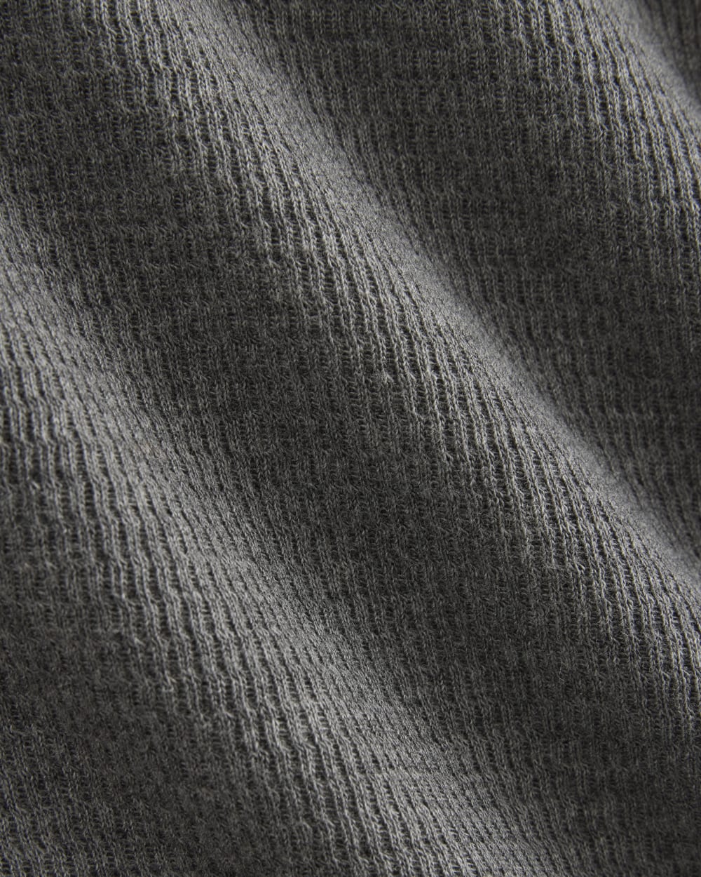 Thermal Crew in Cozy Waffle | Heathered Charcoal