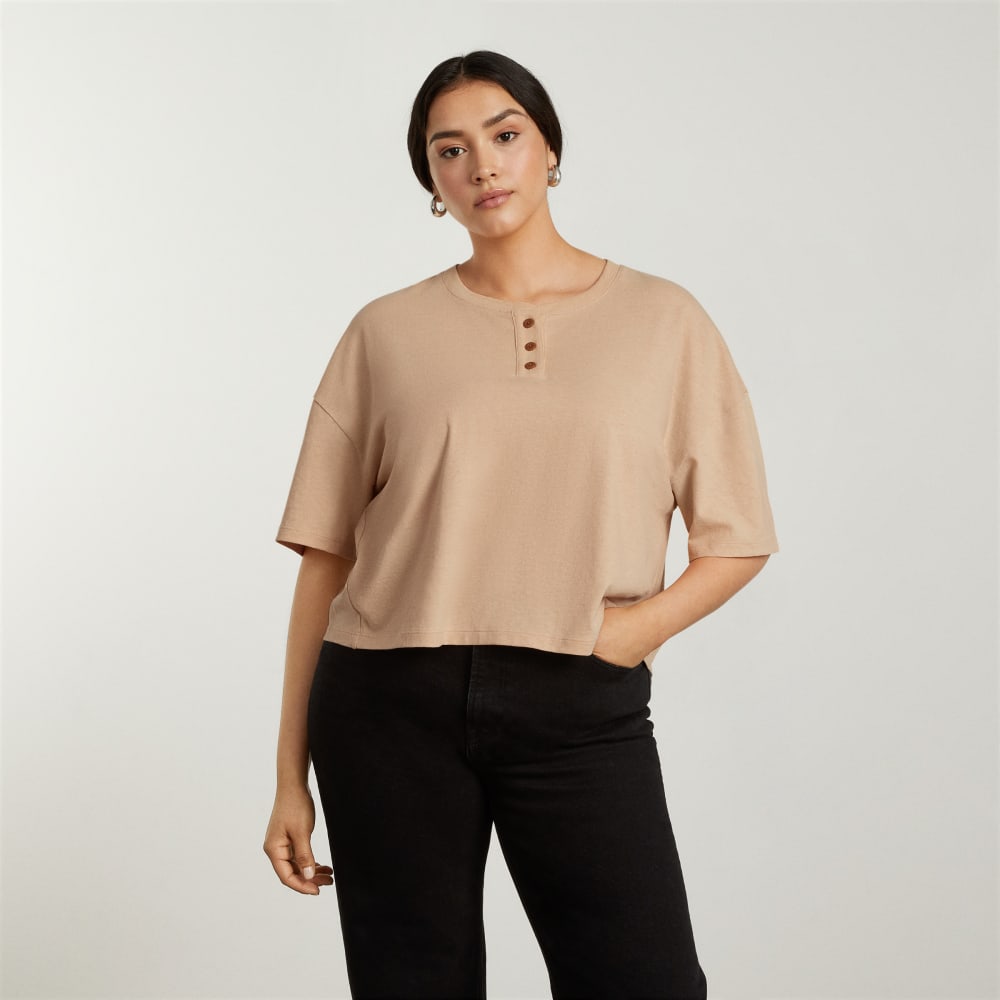 The Vintage Henley Hemp Tee | Hazelnut