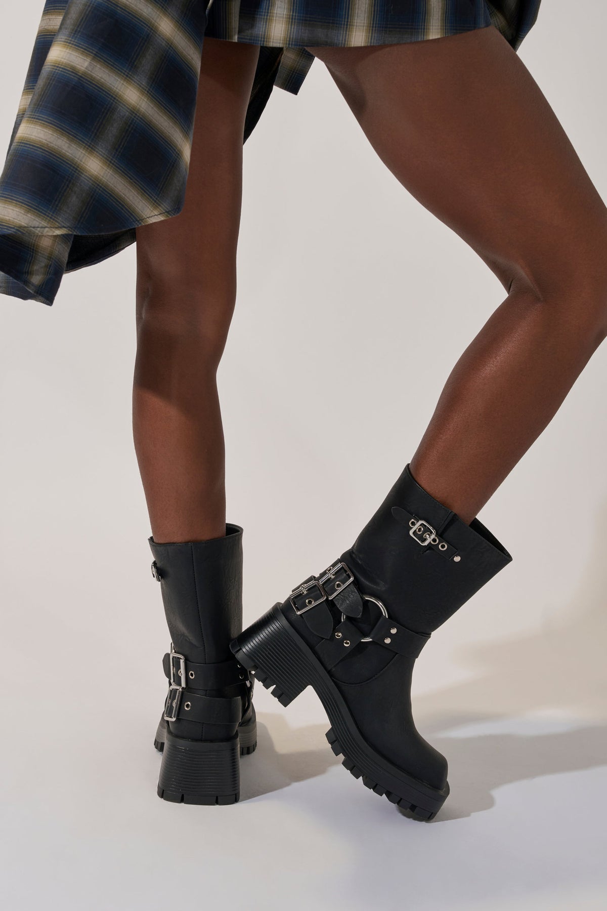 AZALEA WANG BUCKED BLACK CHUNKY HEEL COMBAT BOOTIE