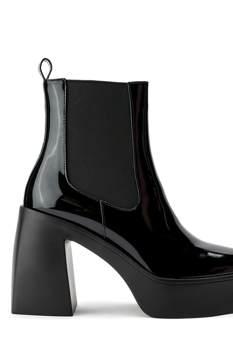 AZALEA WANG CHERRY CHUNKY BOOTIE IN BLACK