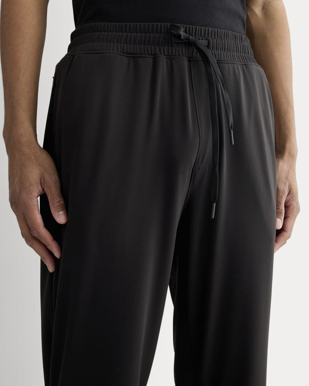 The Off-Duty Tech Jogger | Black