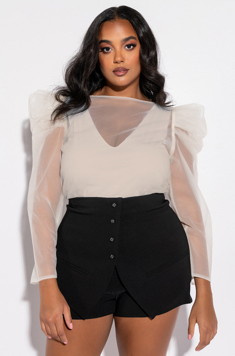 TRICKY TUXEDO SHORT